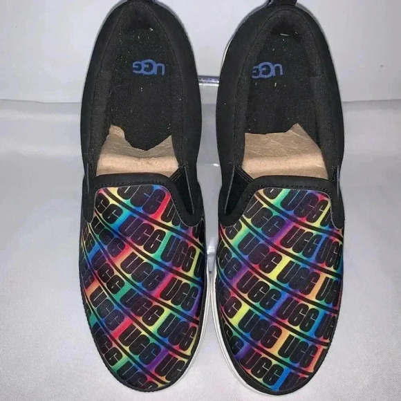 UGG Caplan Slip On big Girls Shoes Size 6, colorful pattern black background. - Picture 5 of 9